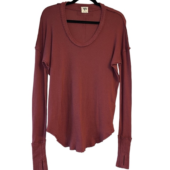 Free People Colby Long Sleeve Scoop Neck Maroon Thermal Raw Hem W/ Thumb Holes S - Picture 7 of 11
